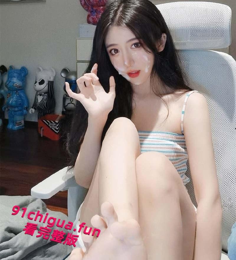 全网热搜,抖音千万网红【呆妹儿小霸王】首秀日塌房,前男友独家投稿爆料开房洗澡,三点全漏露脸实锤太TM炸裂了!-12