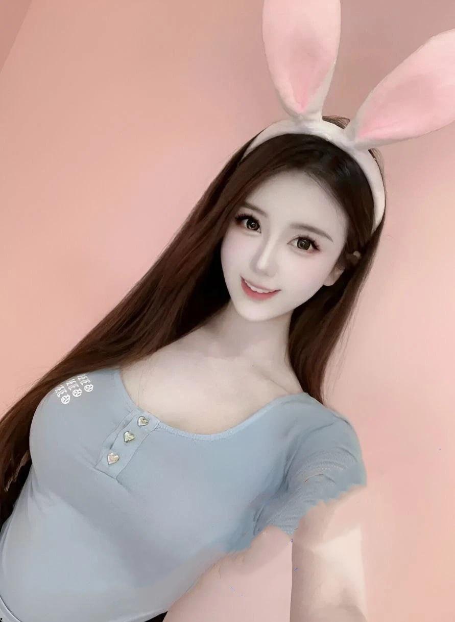 上海国际旅游小姐亚军尹玺下海兼职外围流出 高颜值 好身材 美乳美穴 有钱就可随便拍摄 富豪们的顶级玩物-5