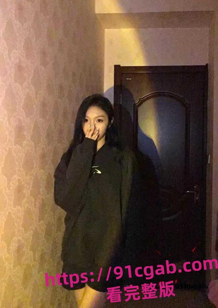 青岛农业大学宋冉冉首次下海被骗炮，这么稚嫩的大学妹脑袋里却这么单纯-2