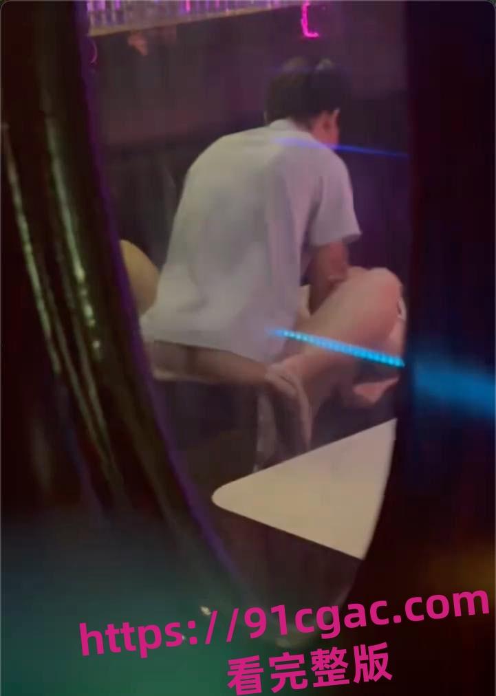 KTV包厢骇人案件曝光男子趁女子醉酒实施猥亵强奸 引发公众强烈愤慨与热议-4