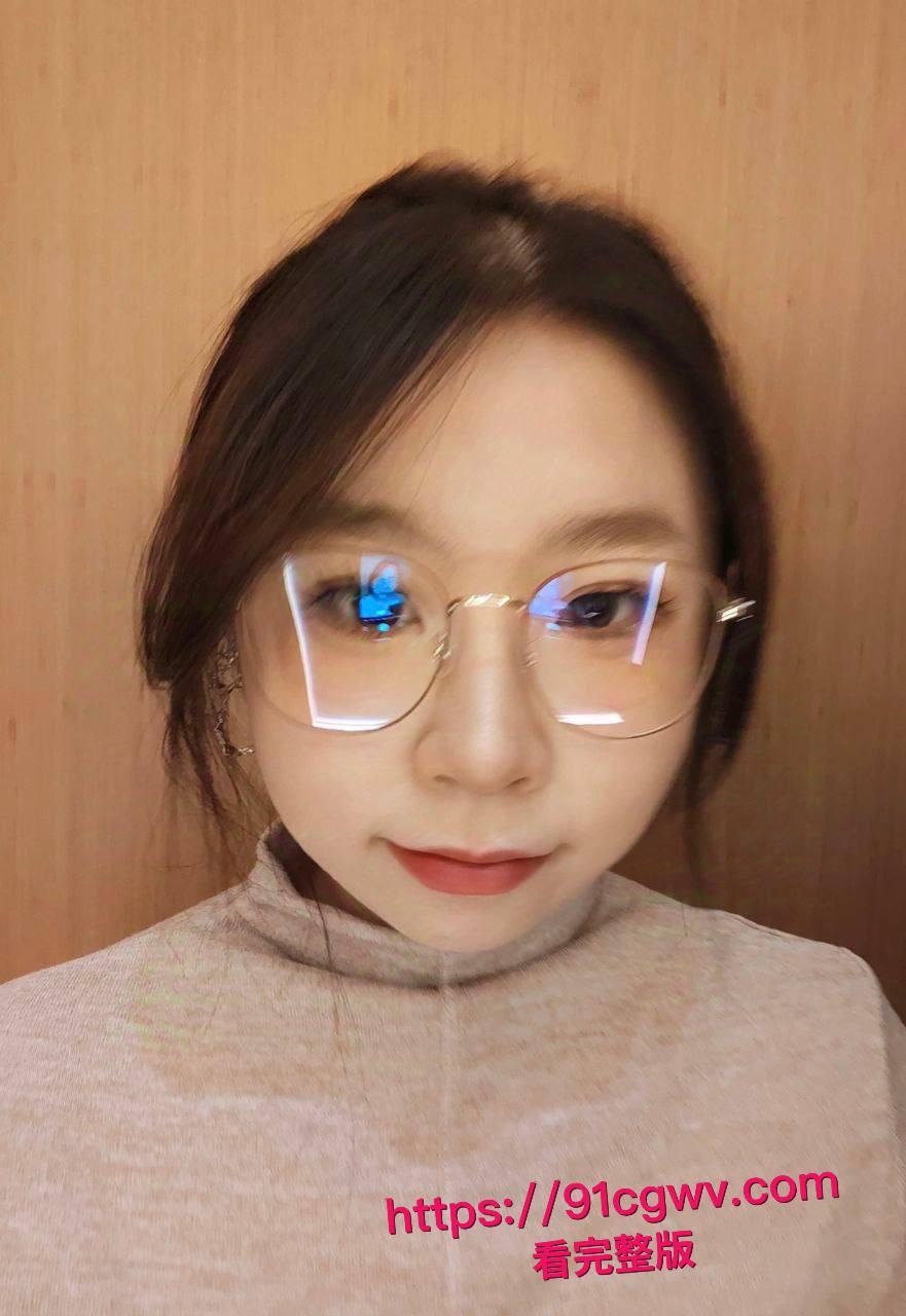 贵阳26岁C杯浪货李成乔自拍调教片外流！表面乖乖女床上爱绑绳子挨大鸡巴狂捅多毛骚逼淫叫不停-10