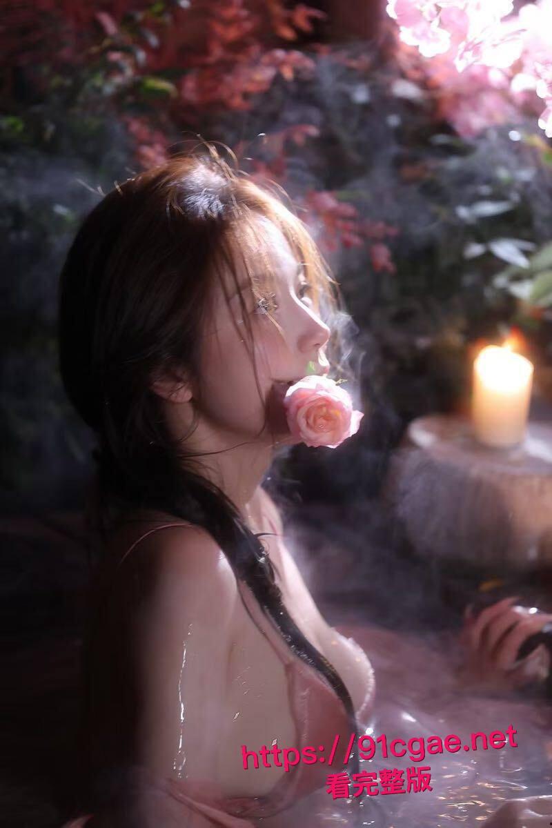 顶级回归!高端外围天花板悠悠复出,白丝腿环被主任暴力颠勺,沙发狂操攻速拉满直接干到飞起!-9