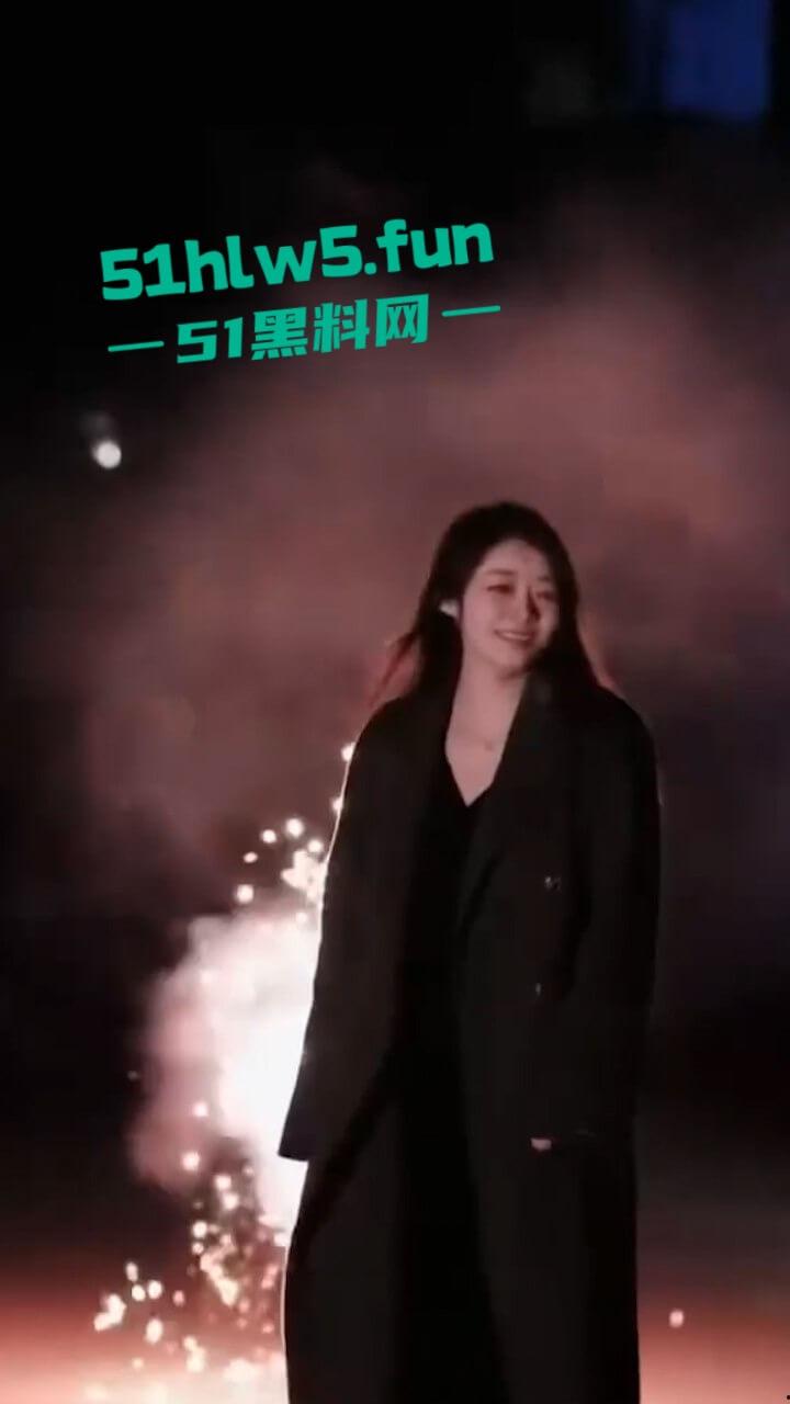 广州工商学院【谭梓柔】与男友性爱视频流出，花式玩弄性感尤物后入骑乘浪叫不止。-5