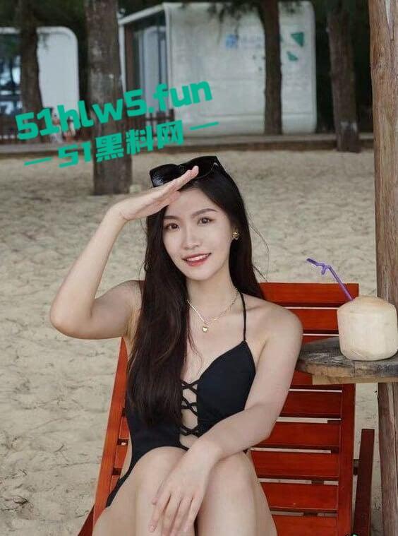 广州工商学院【谭梓柔】与男友性爱视频流出，花式玩弄性感尤物后入骑乘浪叫不止。-6