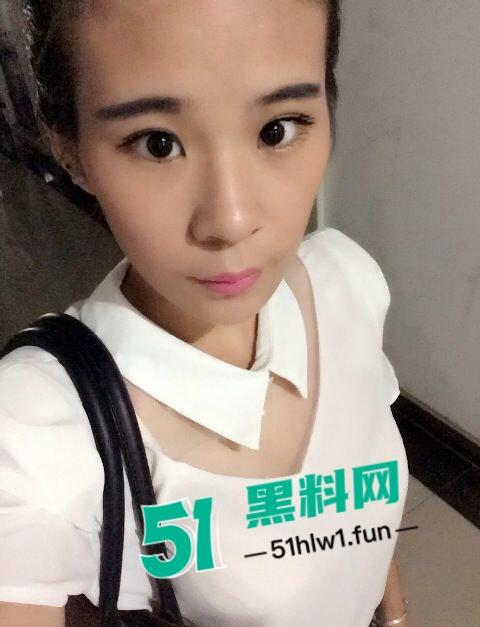 河北涵众高铁培训中心的女导师，平时教导学生高铁礼仪私下却是纯欲母狗，床照私密视频曝光。-8