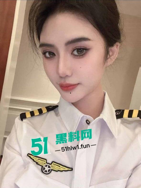 推特儿高质量极品尤物【GirrrlzzZPinK】收录全集，谁看谁爱诱惑十足各种视频合集。-5