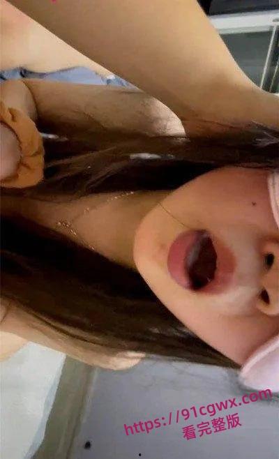 山东大学高颜值校花谢馨予变身母狗女上位榨干男友 露脸口爆肛交后入-5