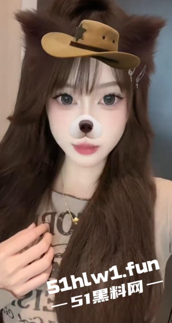 福建莆田骚货【郑烨烨】快手网红【吐泡泡】群里疯传她被操自拍视频，一边叼烟一边求操，骚话连篇堪称精神小妹本妹！-15