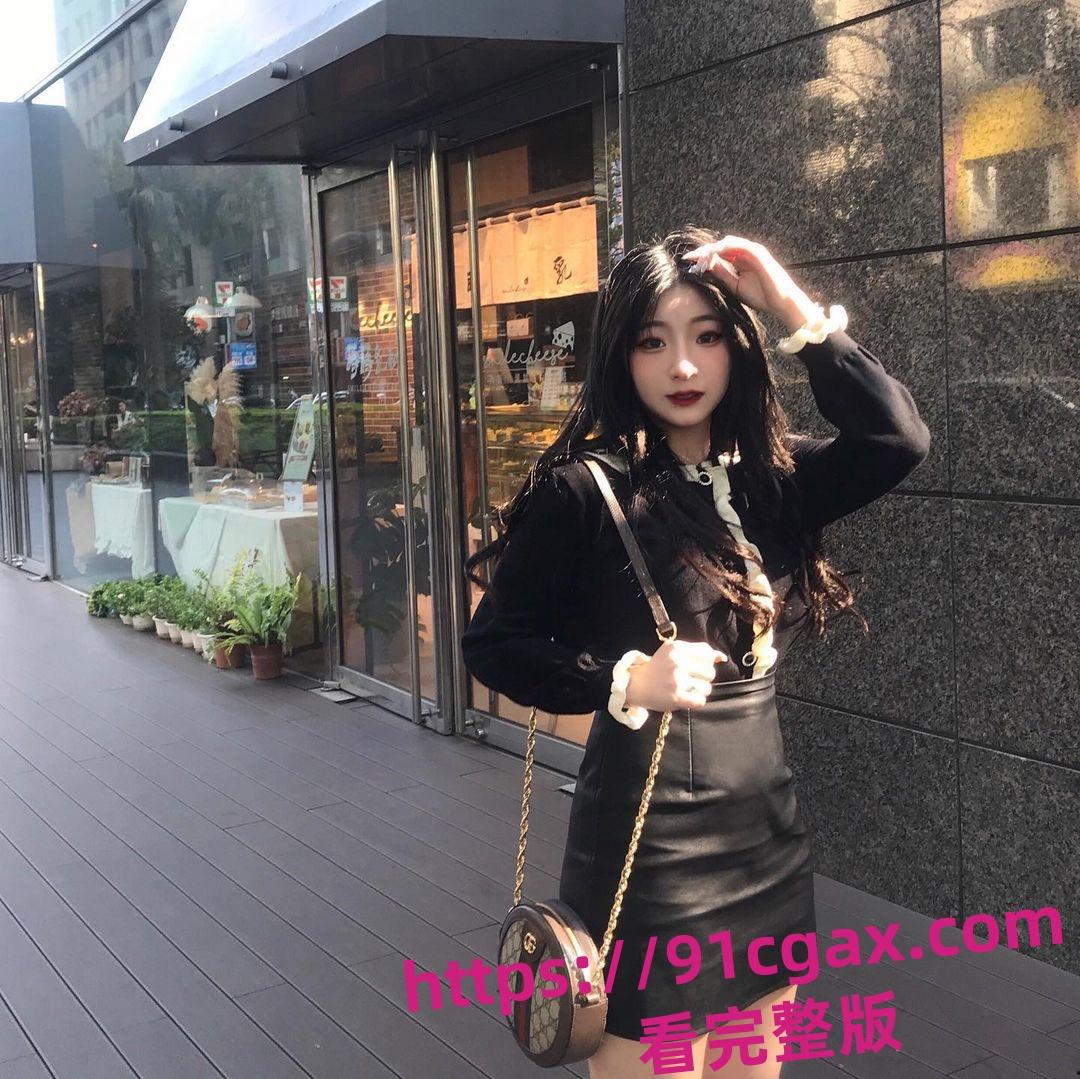 台湾IG高冷网红 医美助理「赵小晴 」与男友啪啪视频流出！女上位疯狂摇摆-7