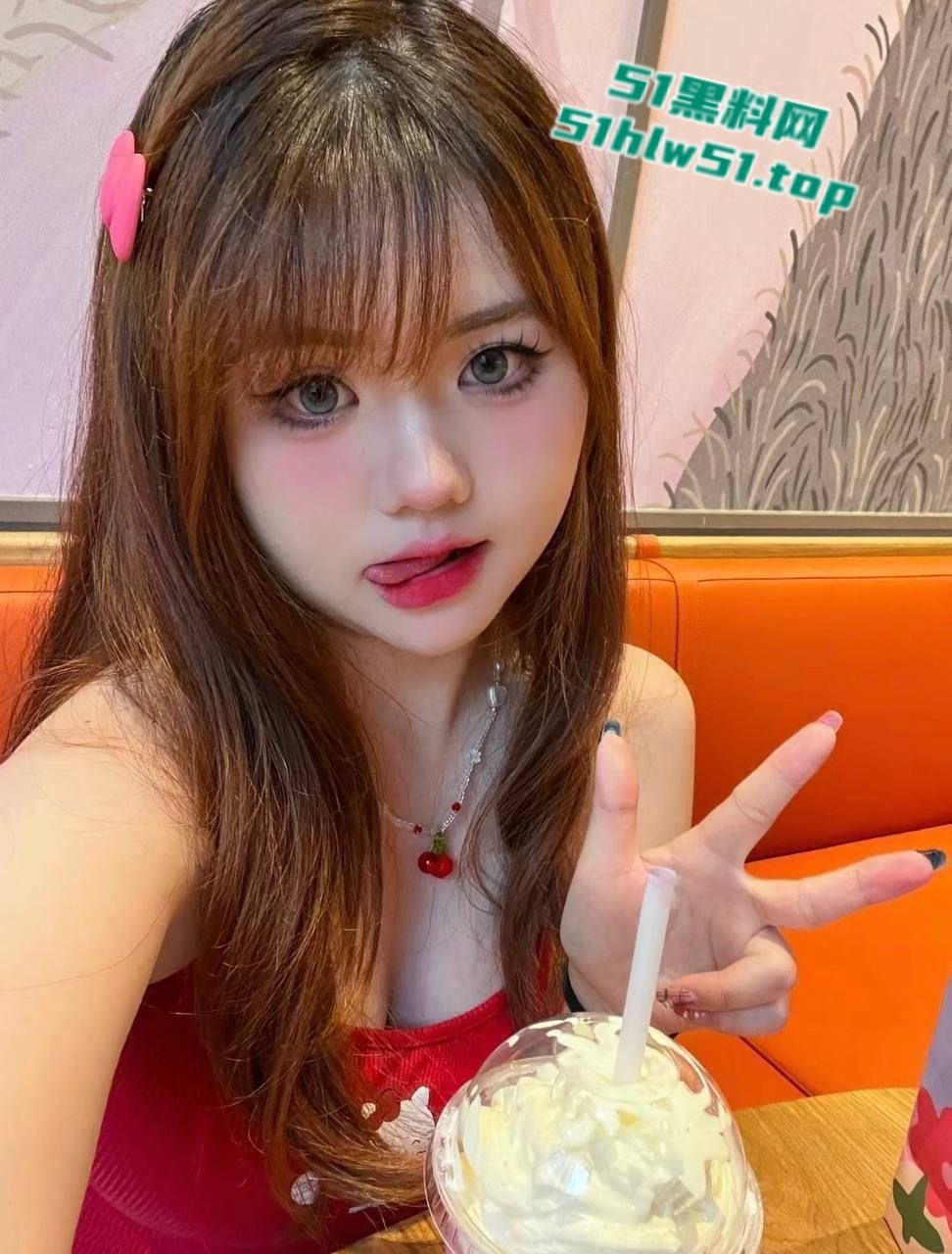 瓜友投稿杭州【李淑研】积目聊到的性感炮友，身材娇小丰满性欲极强 大奶臀翘已把瓜友榨干！-1