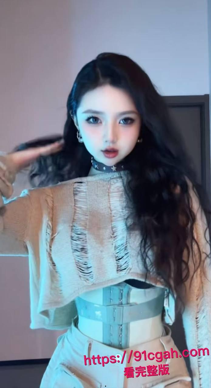 抖音网红Meena下海拍AV被调教不雅视频曝光,纹身刺青实锤本人!-7