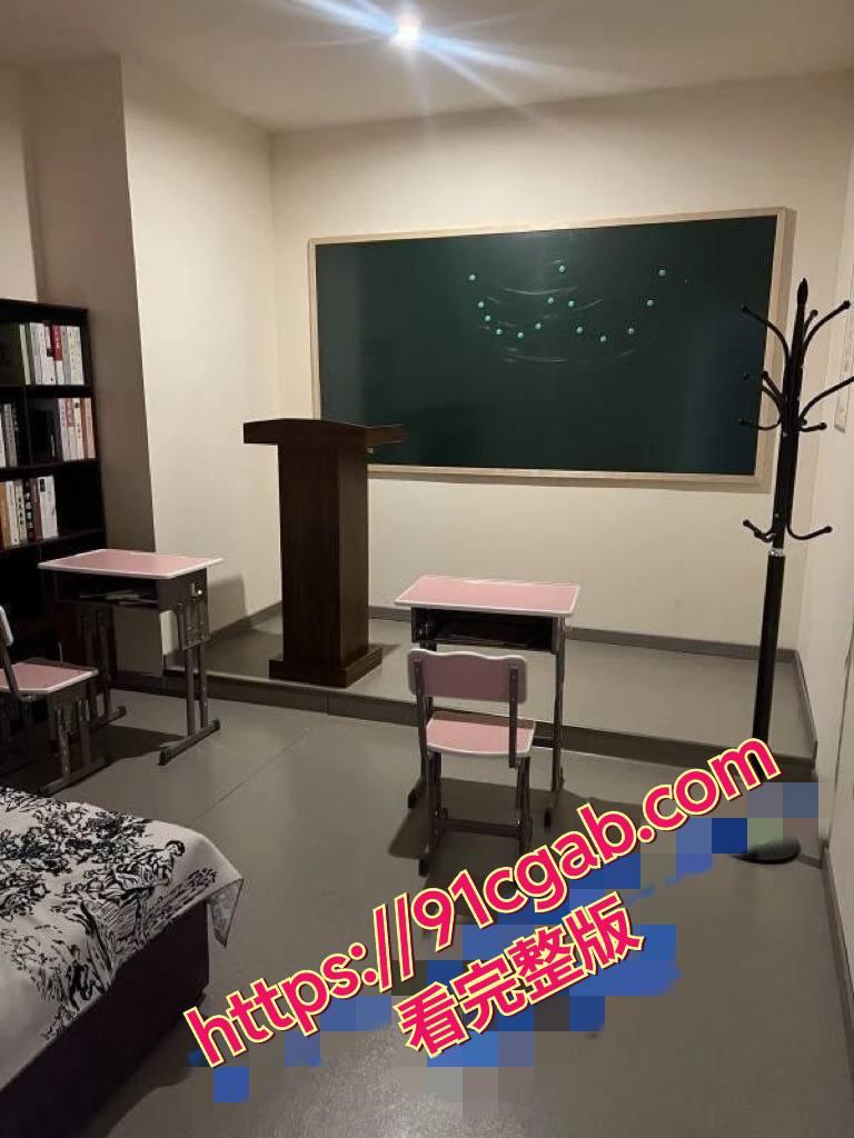 长沙日式电影换装SPA新店被端:制服诱惑卖淫窝点曝光,600元空姐秘书老师随便玩!-5