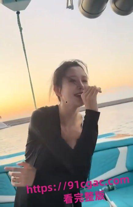 三亚游艇轰趴事件火爆全网！富人玩法花样百出，网友直呼想加入！-4