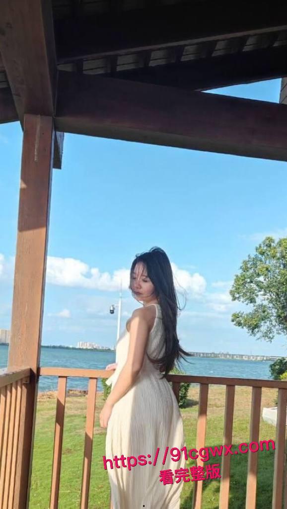 浙江嘉兴清纯人妻何晓韵野外口曝黑料全网疯传!小区楼下口老公大屌,忍不住了回家爆操骚母狗!-5