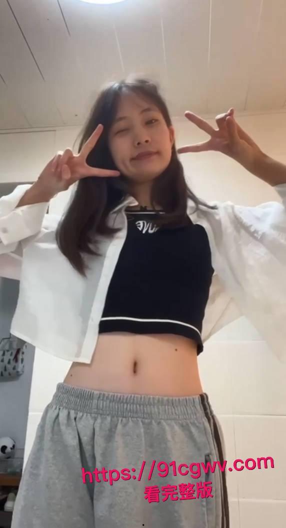 吉林长春北华大学清纯学妹张嘉佳出轨后被前男友曝光性爱视频 私下就是反差母狗全裸骚穴勾引男友-5