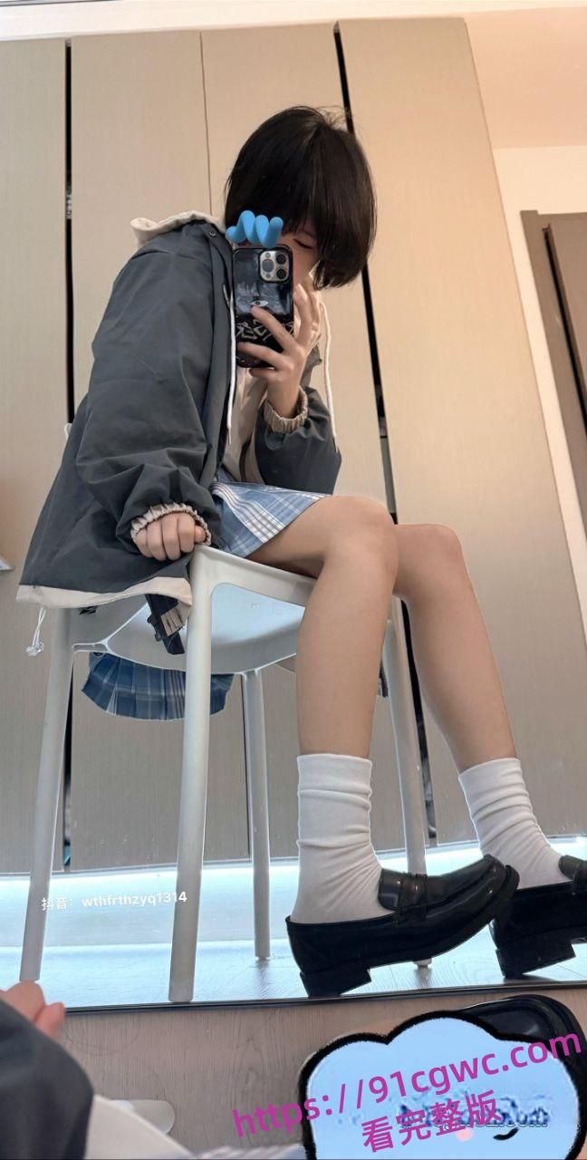 抖音网红毒妇为了钱选择下海，直播时是甜美女神，私下却是个发情母狗-5