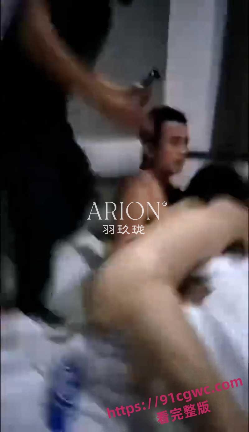 济南宣传部副部长与电视台主持人出轨事件 酒店开房被抓视频全网疯传 上演女主全裸护情人大戏！-3