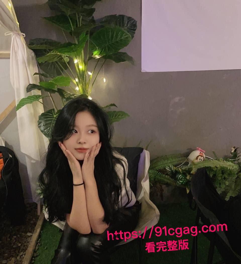 山西大学王颖颖与男友酒店缠绵 配合拍下艳照和视频 现在的大学生是真的会玩!-4