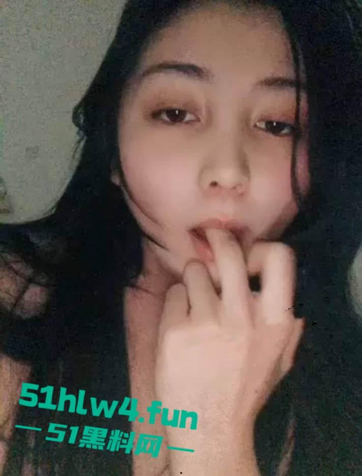 河北邢台民政局，高颜值女职员【张晓静】身材超性感的极品女神和同事劈腿偷情，被男友发现并曝光。-12