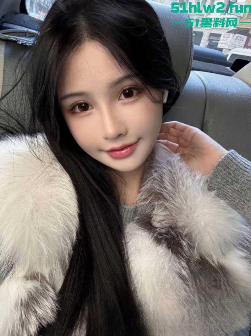 小红书【Chanel】95后UCR女网红竟是外围上岸！天价卖逼费高达5W美金，这逼是镶金边了吗？-4