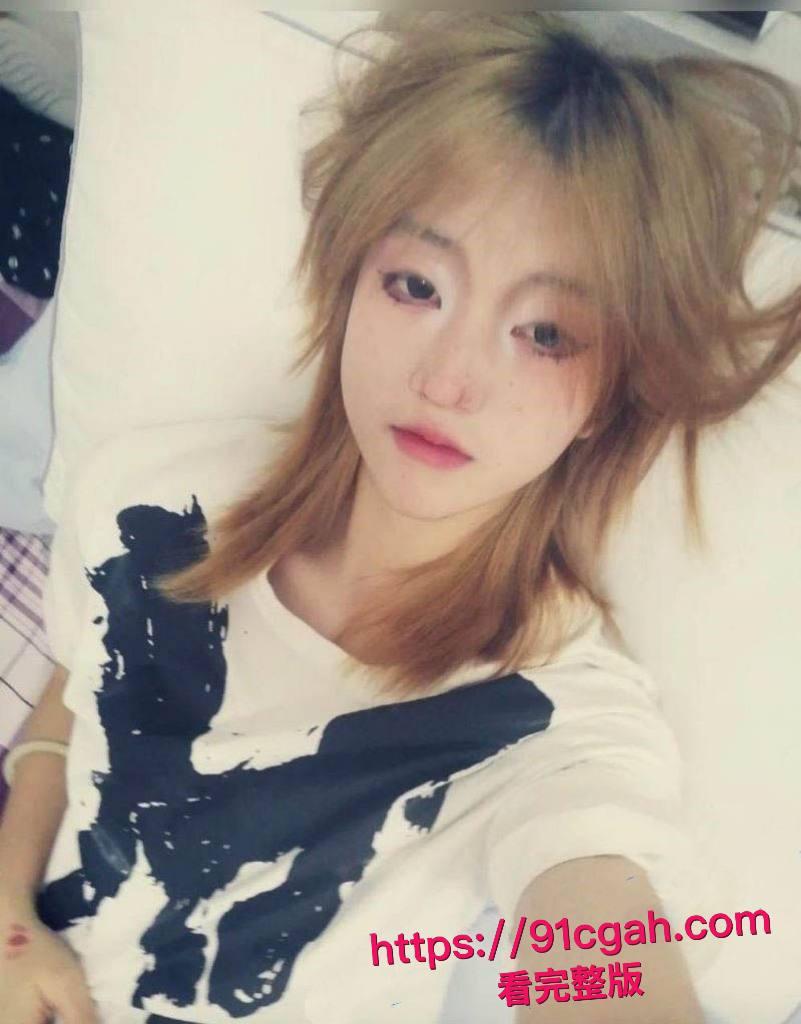 广东职院精神小妹杨羽佳与男友分手后不雅照及啪啪视频流出 雪白的肌肤 丰满的美乳 粉嫩的白虎穴被玩弄爆操白浆直冒-4