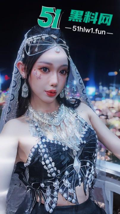 超美男娘〖鬼鬼〗约炮金主大哥口屌全过程流出，性感TS惨被巨棒鸡奸视频。-2