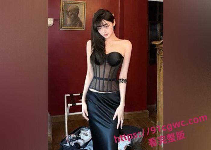 上海超美校花赵琳娜被富豪公子哥分手抛弃,性爱不雅视频曝光 穿黑丝被打桩爆操反差惊人-1