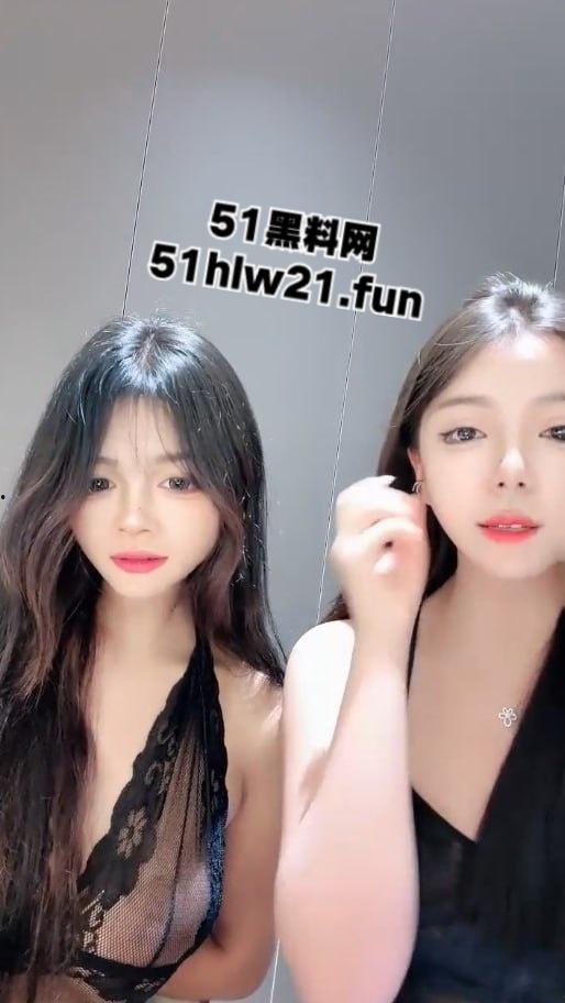 劲爆！淫荡女模带闺蜜酒店共侍金主，一舔一吸混合输出爽得大哥差点销魂升天!-7