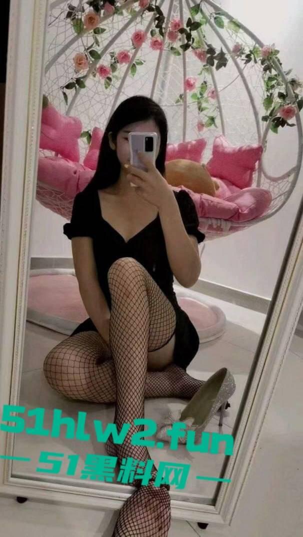 长腿御姐【大美美】模特身材极品少妇，老公离婚后放飞自我到处约炮大哥，网上贩卖自拍视频。-5