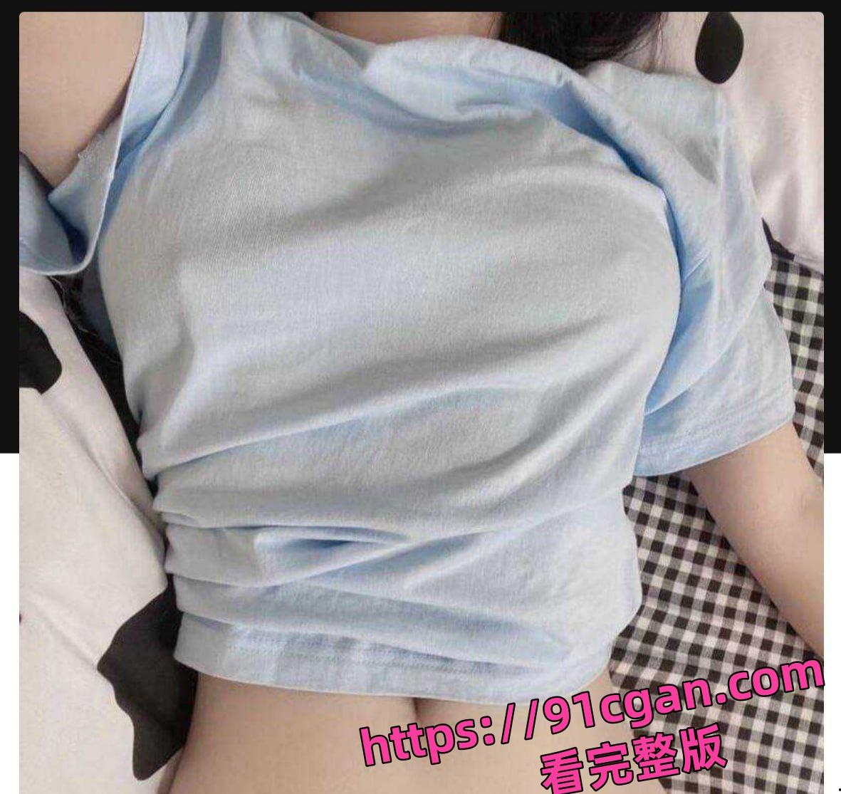 赣州师范科技学院短发精神学妹杨嘉婧03年的小嫩逼，到处发骚照勾引男同学-4