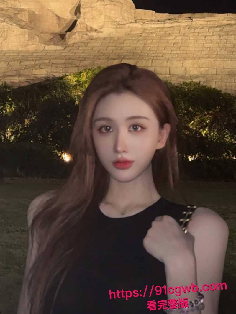 抖音顶流男网红F小奇不雅视频流出!频繁操粉美丑通杀 为拓展人脉组3P淫局 把人妻女粉当性宠玩具!恩爱过后拔屌无情!-3