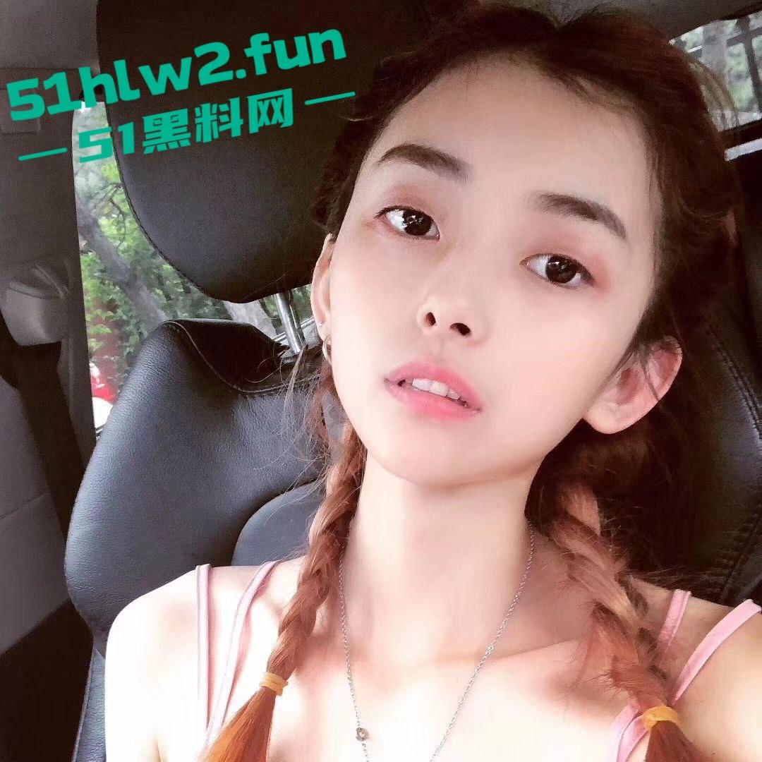 这骚货太欠干长得像【宋祖儿】皮肤白得能舔，奶子翘逼粉嫩，一晚干爆七八次，看她第二天还能不能下床！-1