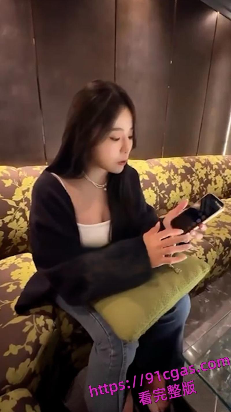 台妹算账诱导女生做小姐 巧妙诱导年轻女生踏入色情行业 宣称高收入能快速致富-1