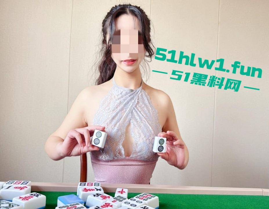 真实3P带着自己老婆和海友一起先吞精再内射,带着极品老婆沉浸式体验3P的暴力美学。-4