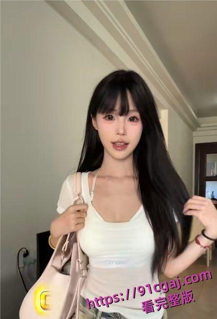 抖音63万粉丝{妹妹早上好}甜美博主 私下生活火爆反差 揭秘金主掌中玩物的肆意人生-4